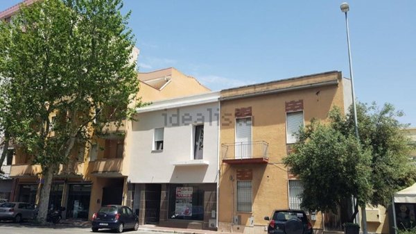 appartamento in vendita ad Oristano in zona Centro storico