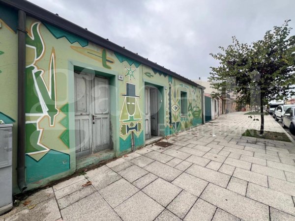 casa indipendente in vendita ad Oristano