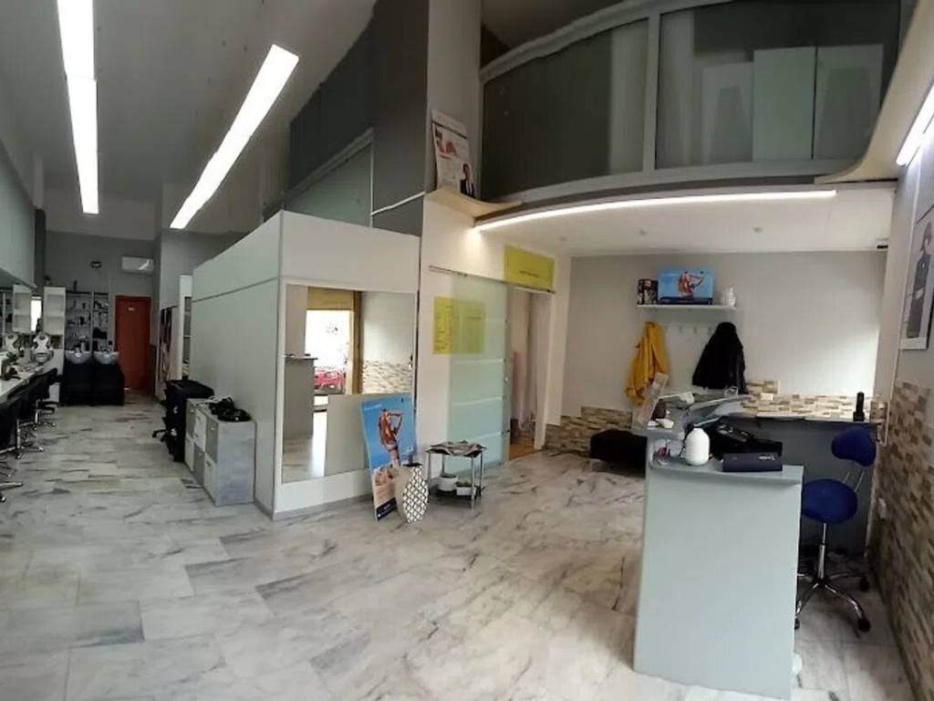 negozio in vendita ad Oristano