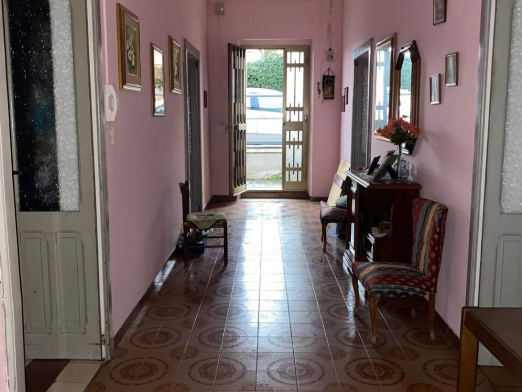 casa indipendente in vendita ad Oristano in zona Donigala