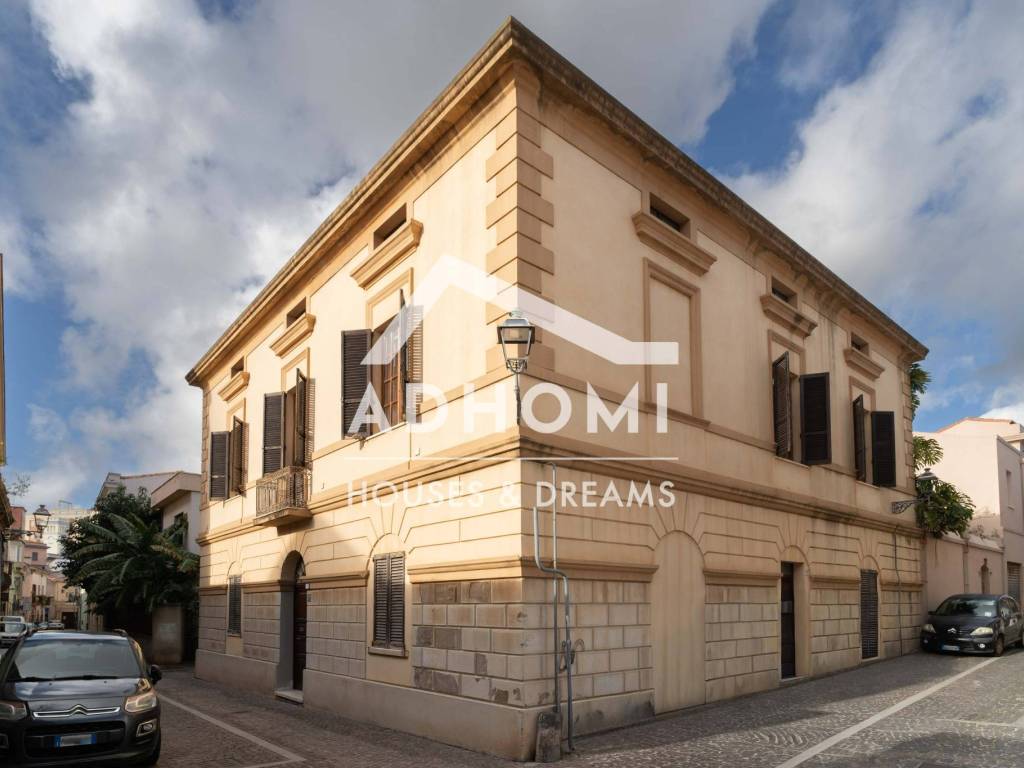 casa indipendente in vendita ad Oristano