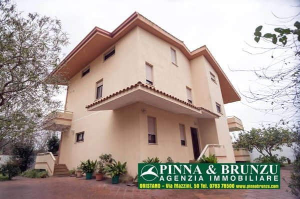 casa indipendente in vendita ad Oristano in zona Donigala