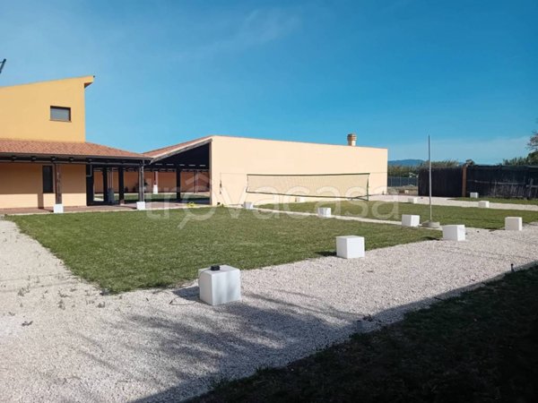 capannone in vendita ad Oristano in zona Massama