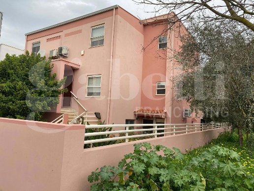 casa indipendente in vendita ad Oristano