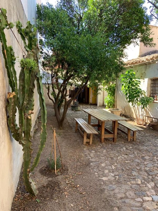 casa indipendente in vendita ad Oristano in zona Centro storico