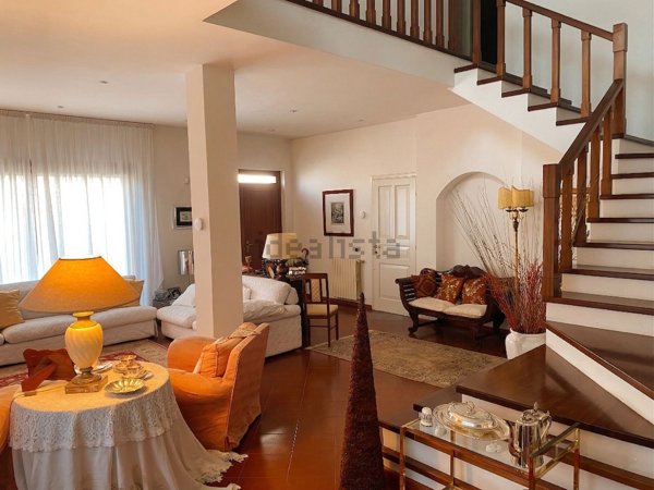 casa indipendente in vendita ad Oristano in zona Centro storico