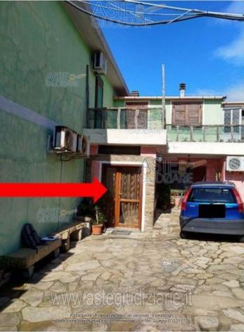 casa semindipendente in vendita ad Oristano in zona Donigala