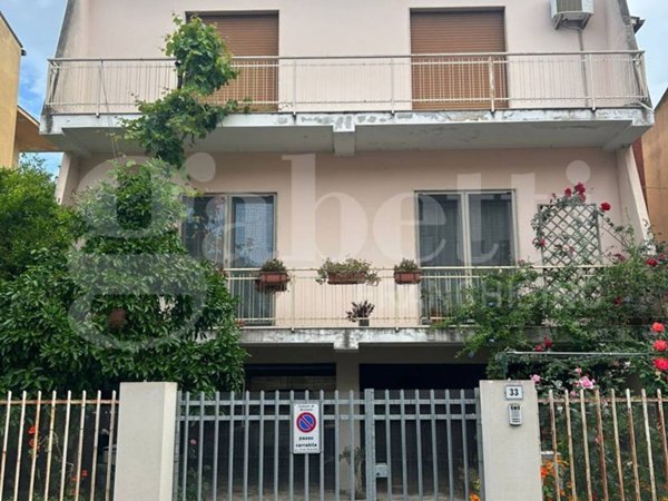 appartamento in vendita ad Oristano in zona Centro storico