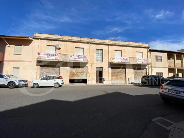 locale di sgombero in vendita ad Oristano