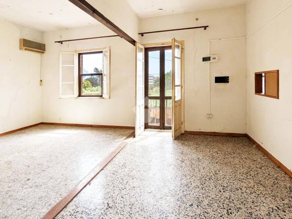 casa indipendente in vendita ad Oristano in zona Centro storico
