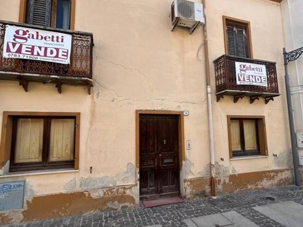 casa indipendente in vendita ad Oristano