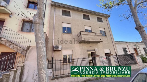 casa indipendente in vendita ad Oristano