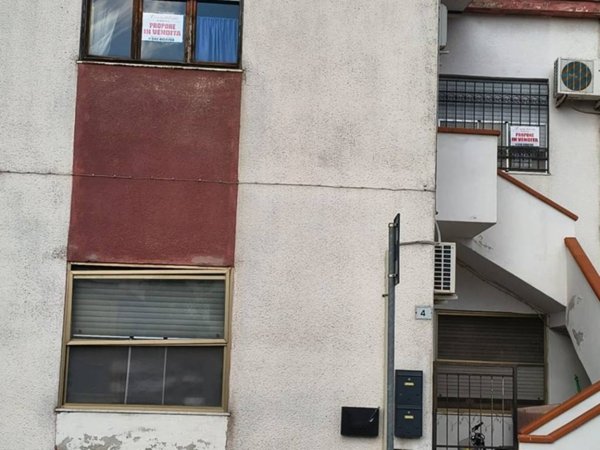 intera palazzina in vendita ad Oristano