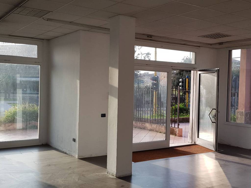 negozio in vendita ad Oristano