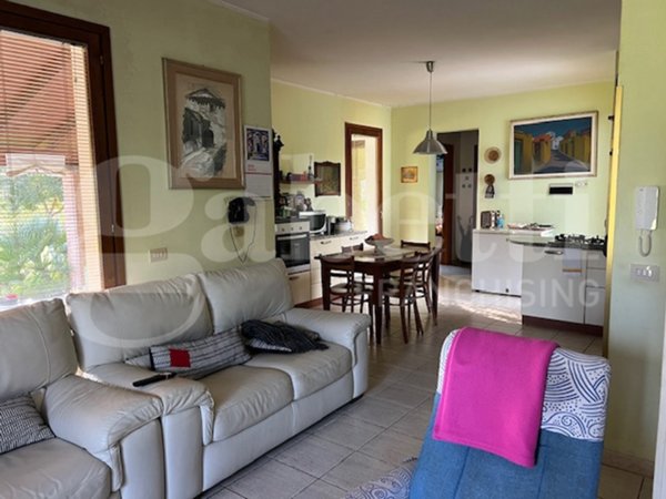 casa indipendente in vendita ad Oristano in zona Donigala