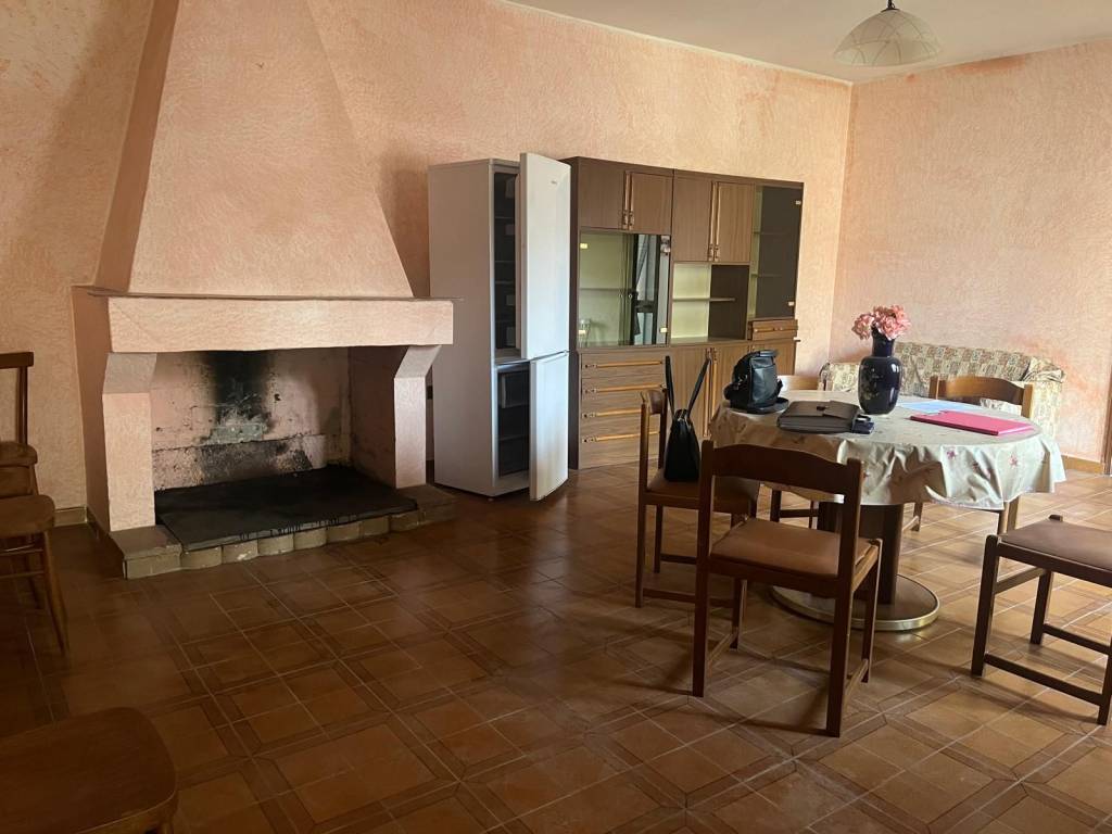 casa indipendente in vendita ad Oristano in zona Donigala