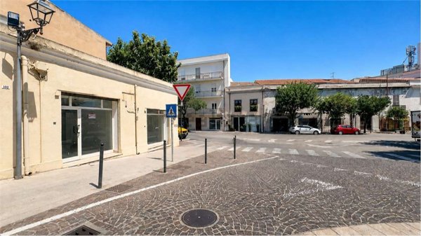 locale commerciale in vendita ad Oristano in zona Centro storico