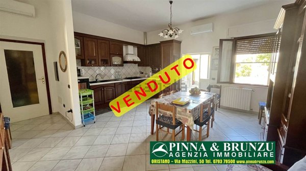 casa indipendente in vendita ad Oristano in zona Donigala