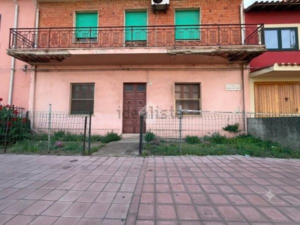 appartamento in vendita ad Oristano in zona Centro storico