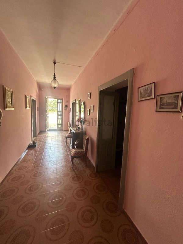 casa indipendente in vendita ad Oristano in zona Donigala