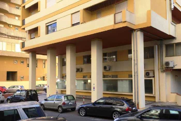 box auto in vendita ad Oristano in zona Centro storico