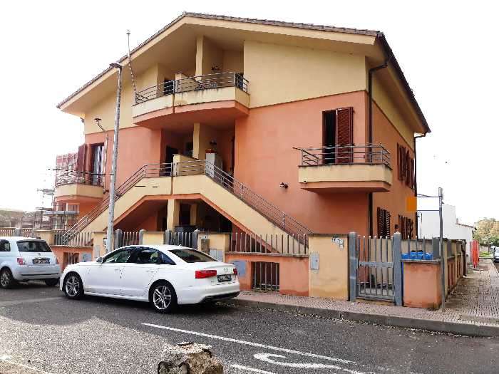 appartamento in vendita ad Oristano in zona Donigala