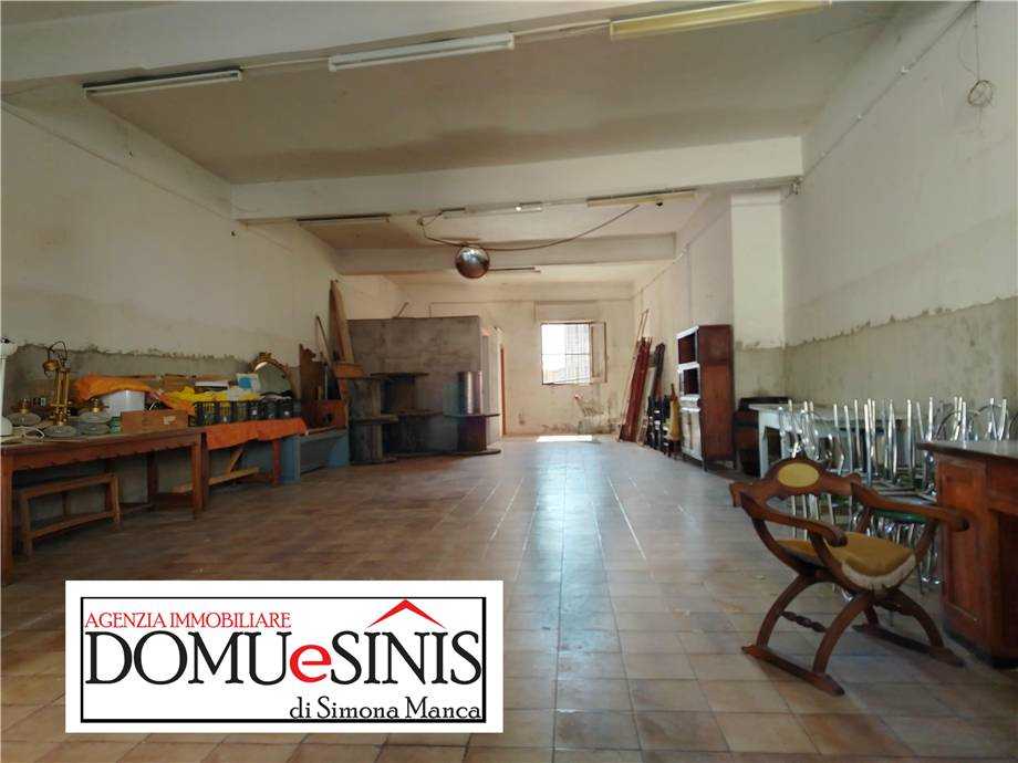 locale commerciale in vendita a Riola Sardo