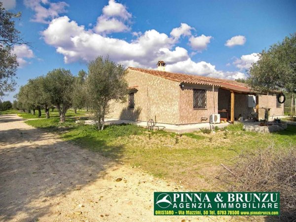 casa indipendente in vendita a Riola Sardo