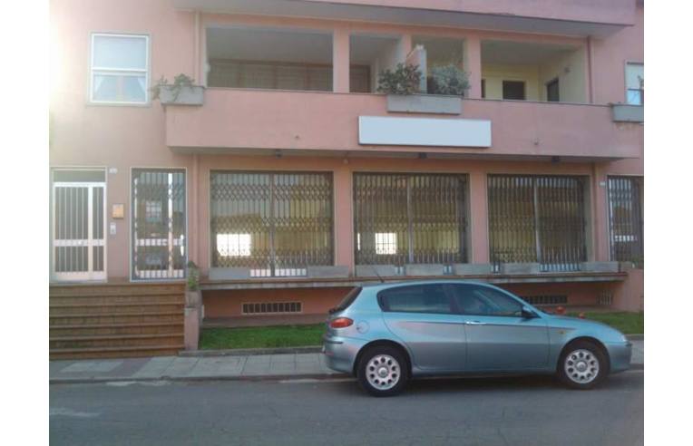 locale commerciale in vendita a Riola Sardo