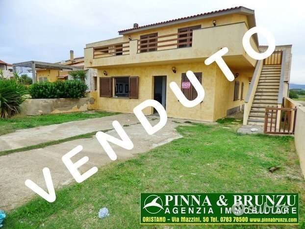 casa indipendente in vendita a Santa Giusta