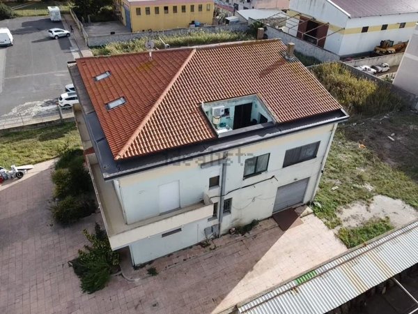 casa indipendente in vendita a Santa Giusta