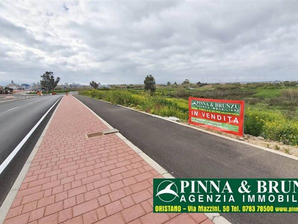 terreno edificabile in vendita a Santa Giusta