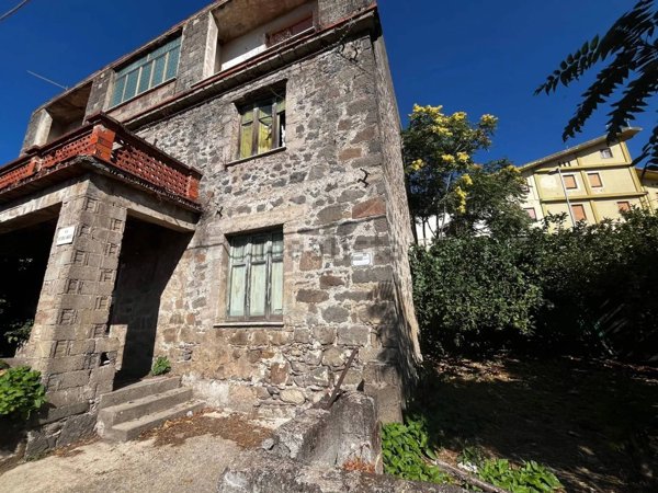 casa indipendente in vendita a Santu Lussurgiu