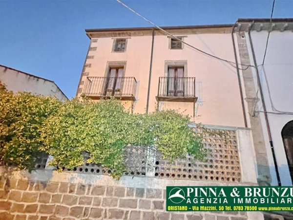 casa indipendente in vendita a Santu Lussurgiu