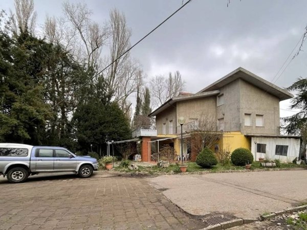 negozio in vendita a Santu Lussurgiu