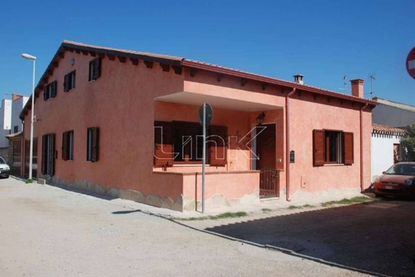 casa indipendente in vendita a San Vero Milis in zona Putzu Idu