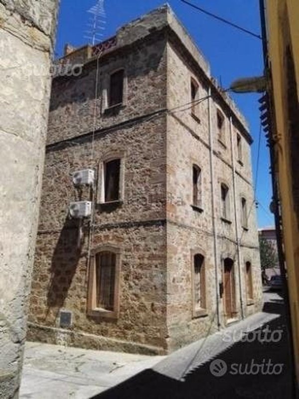 casa indipendente in vendita a Scano di Montiferro