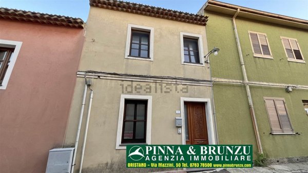 casa indipendente in vendita a Seneghe