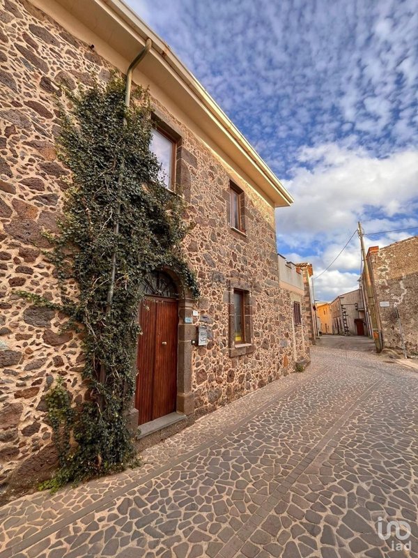 casa indipendente in vendita a Seneghe