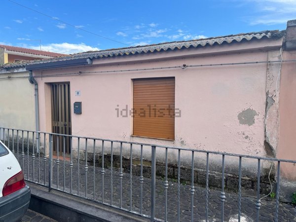 casa indipendente in vendita a Siamaggiore