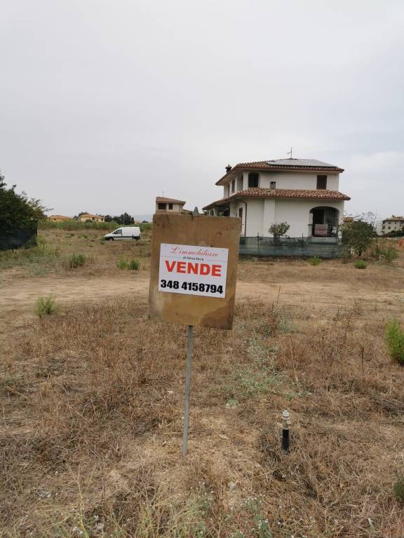 terreno edificabile in vendita a Simaxis