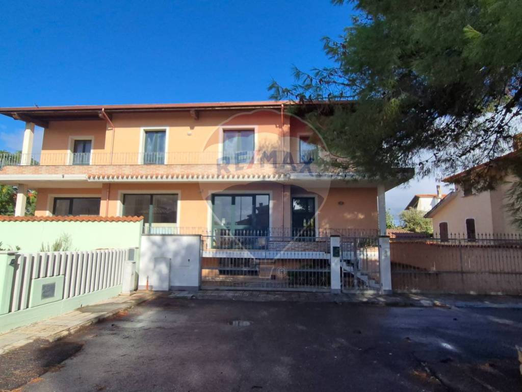 casa indipendente in vendita a Simaxis