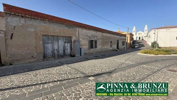 casa indipendente in vendita a Solarussa