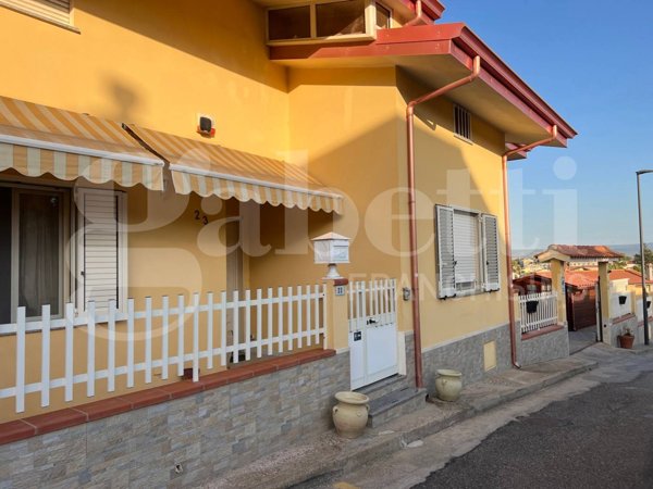 casa indipendente in vendita a Solarussa
