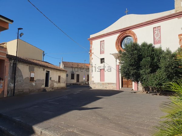 casa indipendente in vendita a Solarussa