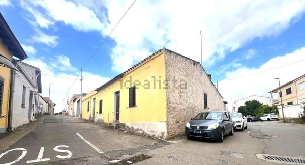 casa indipendente in vendita a Solarussa