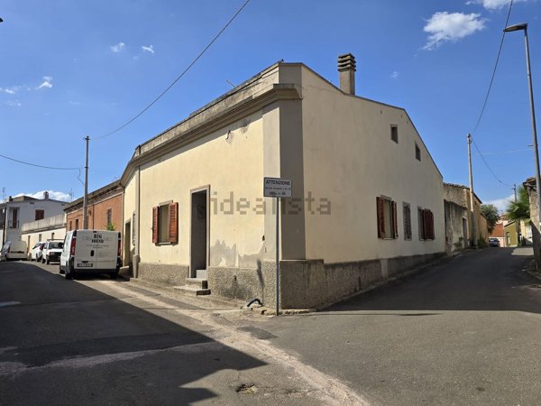 casa indipendente in vendita a Solarussa