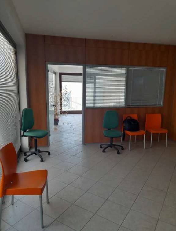 ufficio in vendita a Terralba in zona Marceddì