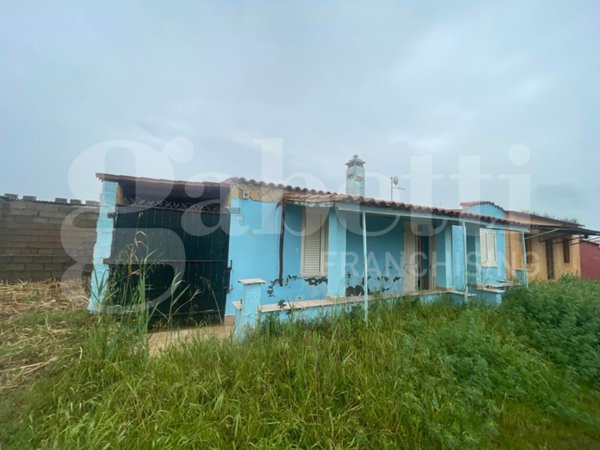casa indipendente in vendita a Terralba in zona Marceddì