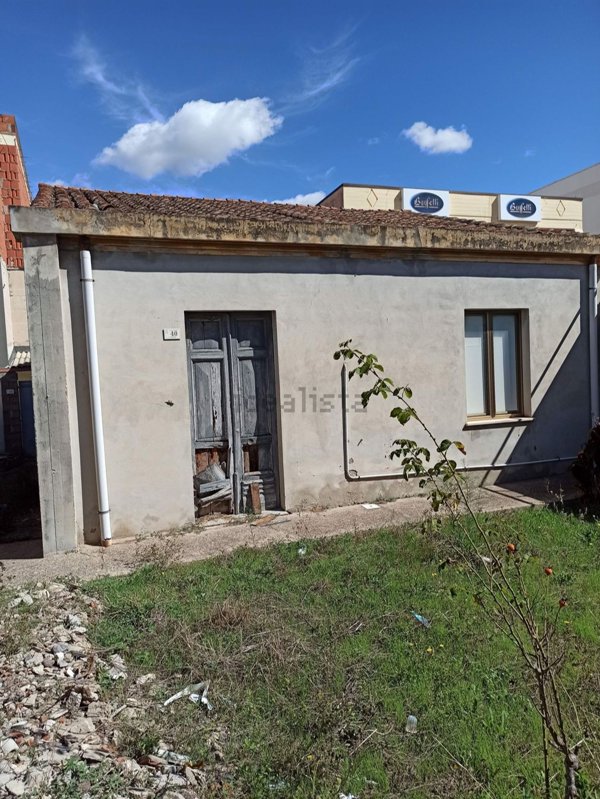 casa indipendente in vendita a Terralba in zona Marceddì